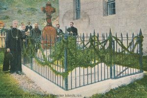 Father-Damien-Grave-Molokai-Hawaiian-Islands-Apostle-of-the-Lepers