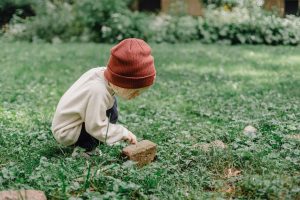 child-plays-outside