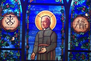 stained-glass-of-saint-andre-bessette