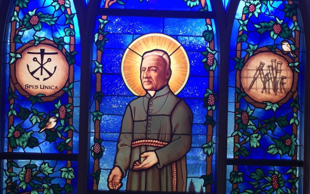 stained-glass-of-saint-andre-bessette
