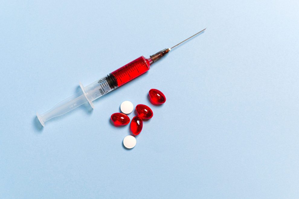 syringe-with-pills