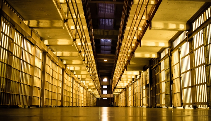 prison-at-night