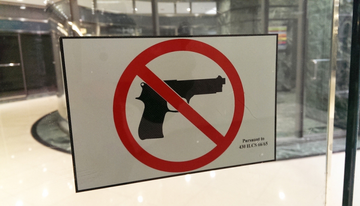 no-guns-allowed-sign