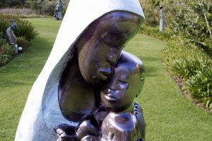 statue-of-mary-holding-baby-jesus