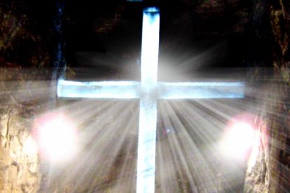 cross-shining-with-light