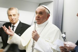 pope-francis-on-a-plane