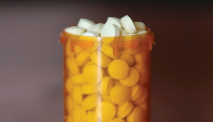 pill-bottle-overflowing-with-pills