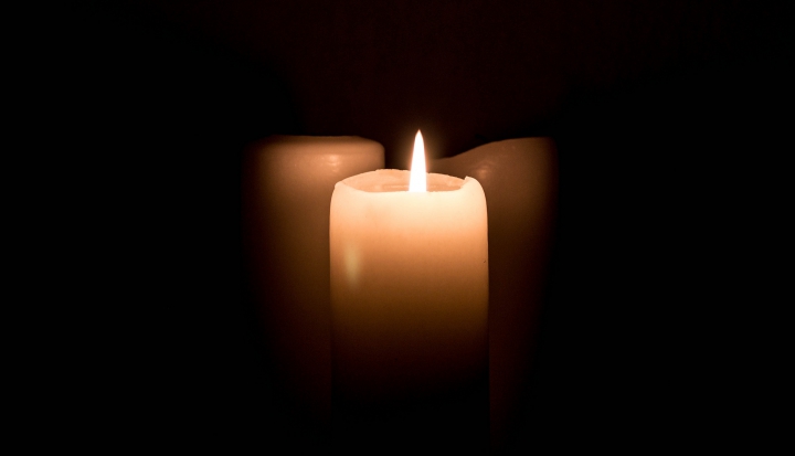 candles-shining-light-in-darkness