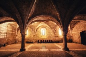 archway-in-church