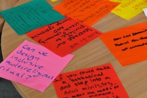 sticky-notes-scattered-on-table