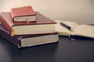 stack-of-bible-and-journals