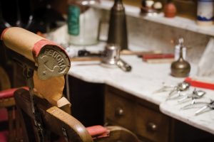 barbershop-chair-and-counter