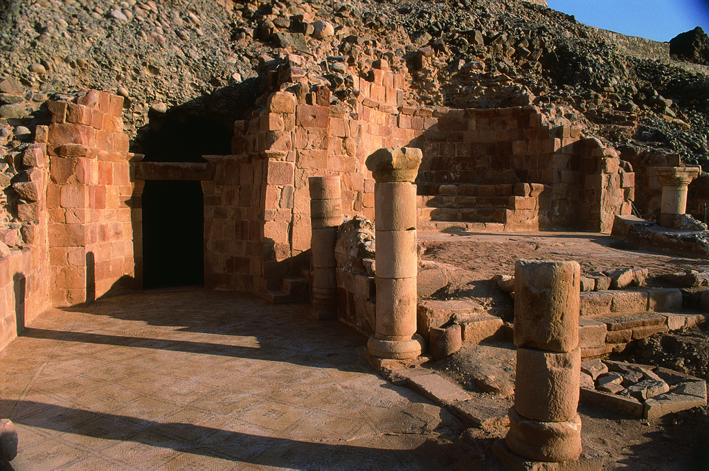 ruins-in-jordan
