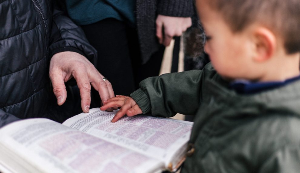 small-child-reading-Bible