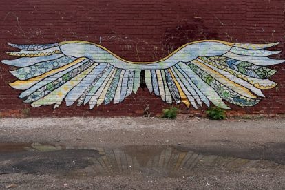 painting-of-wings-on-wall