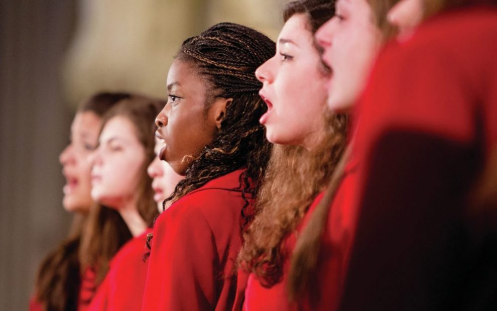 choir-singing-in-red-robes