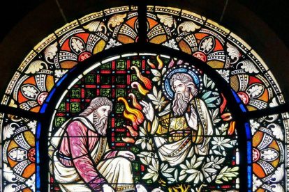 moses-and-the-burning-bush-stained-glass