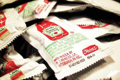 pile-of-heinz-ketchup-packets
