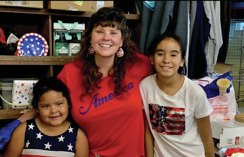 cynthia-erickson-with-kids-on-fourth-of-july