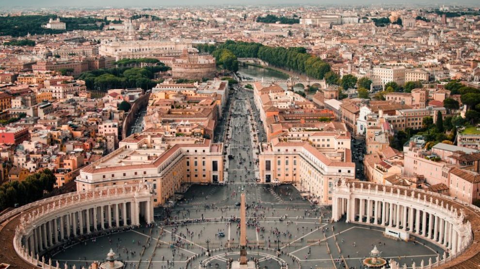 aerial-view-of-st-peters-square