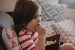 child-eating-popcorn