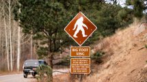 bigfoot-crossing-sign
