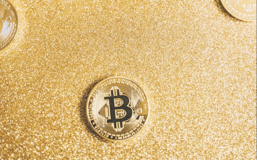 gold-image-of-bitcoin-logos