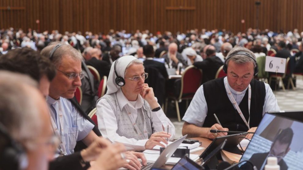 participants-gather-in-rome-for-synod