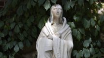 statue-of-saint-kateri-tekakwitha