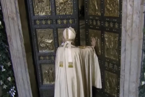 pope-opening-holy-door-jubilee