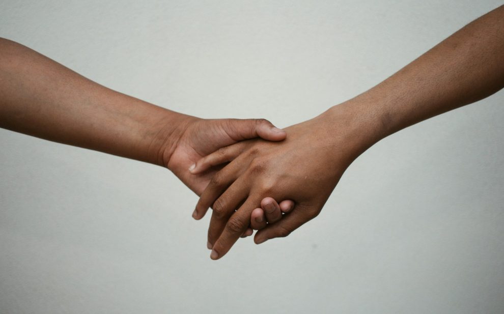 holding-hands