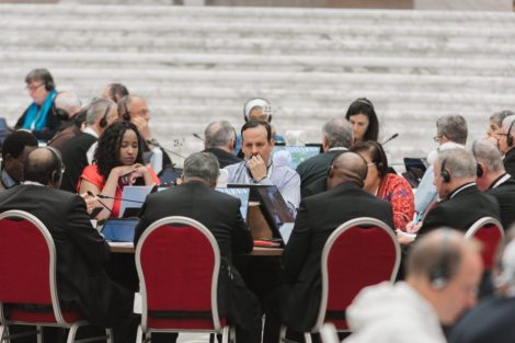 working-group-at-october-2024-synod-meeting