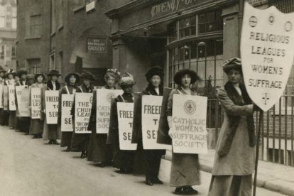 picketing-for-womens-suffrage