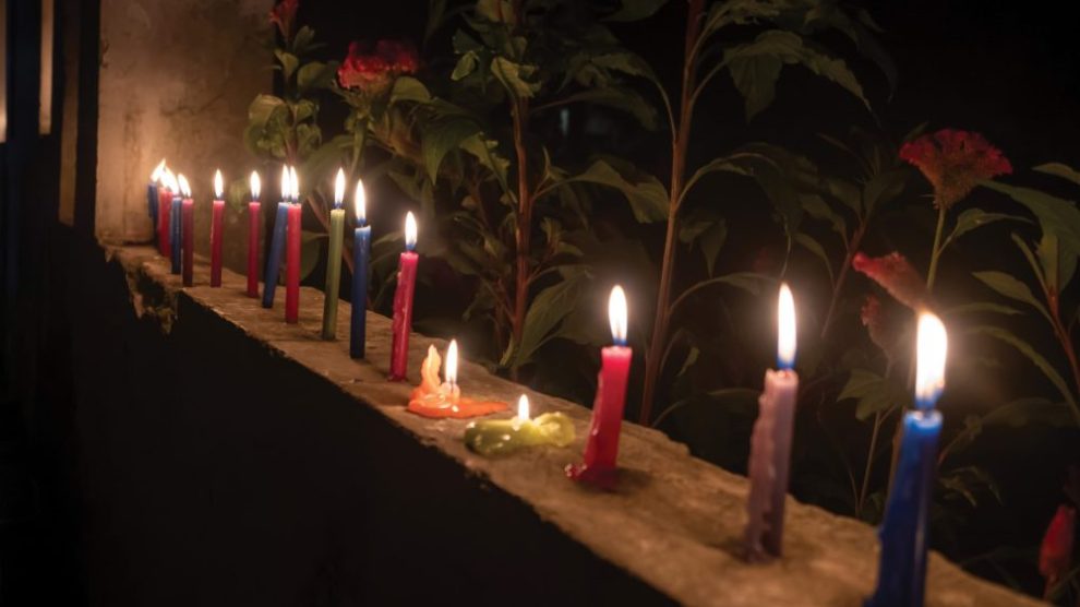 u-s-catholic-candle-for-noche-de-las-velitas-christmas-tradition