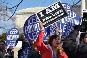 u-s-catholic-pro-life-pro-choice-protests