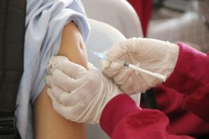 u-s-catholic-child-being-vaccinated