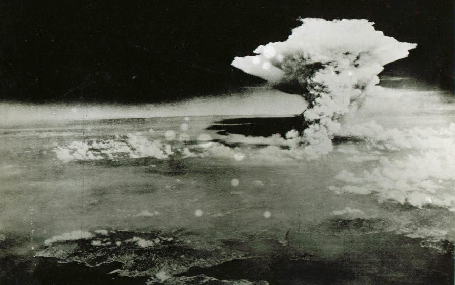 u-s-catholic-explosion-over-hiroshima