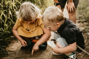 u-s-catholic-children-digging