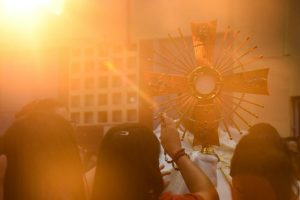 u-s-catholic-latin-mass-adoration
