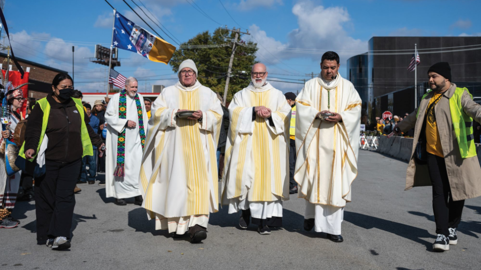u-s-catholic-protest-liturgy-broadview-ice