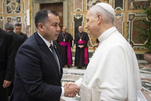 u-s-catholic-pope-leo-speaks-with-lay-catholic