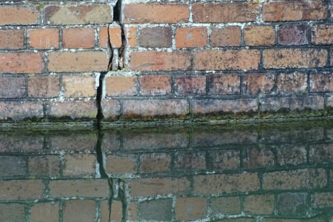 u-s-catholic-crack-in-foundation