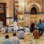 muslims-praying-in-mosque